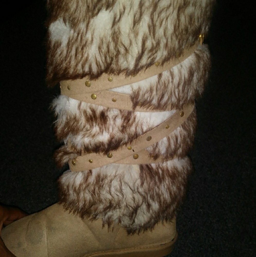 Fur Fall Eskimo boots